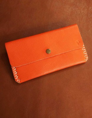 LW_CoralRed_Front_004