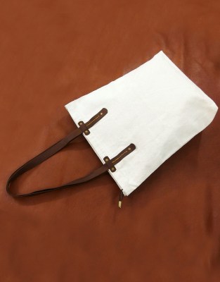 Tote_Offwhite_02